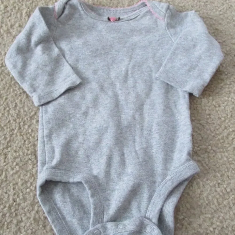 Carters Baby Girl Bodysuits Sz 3M Brown Gray Snap Long Sleeve Infant Lot‎ of 2